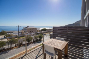 Camps Bay studio apartment - The Crystal